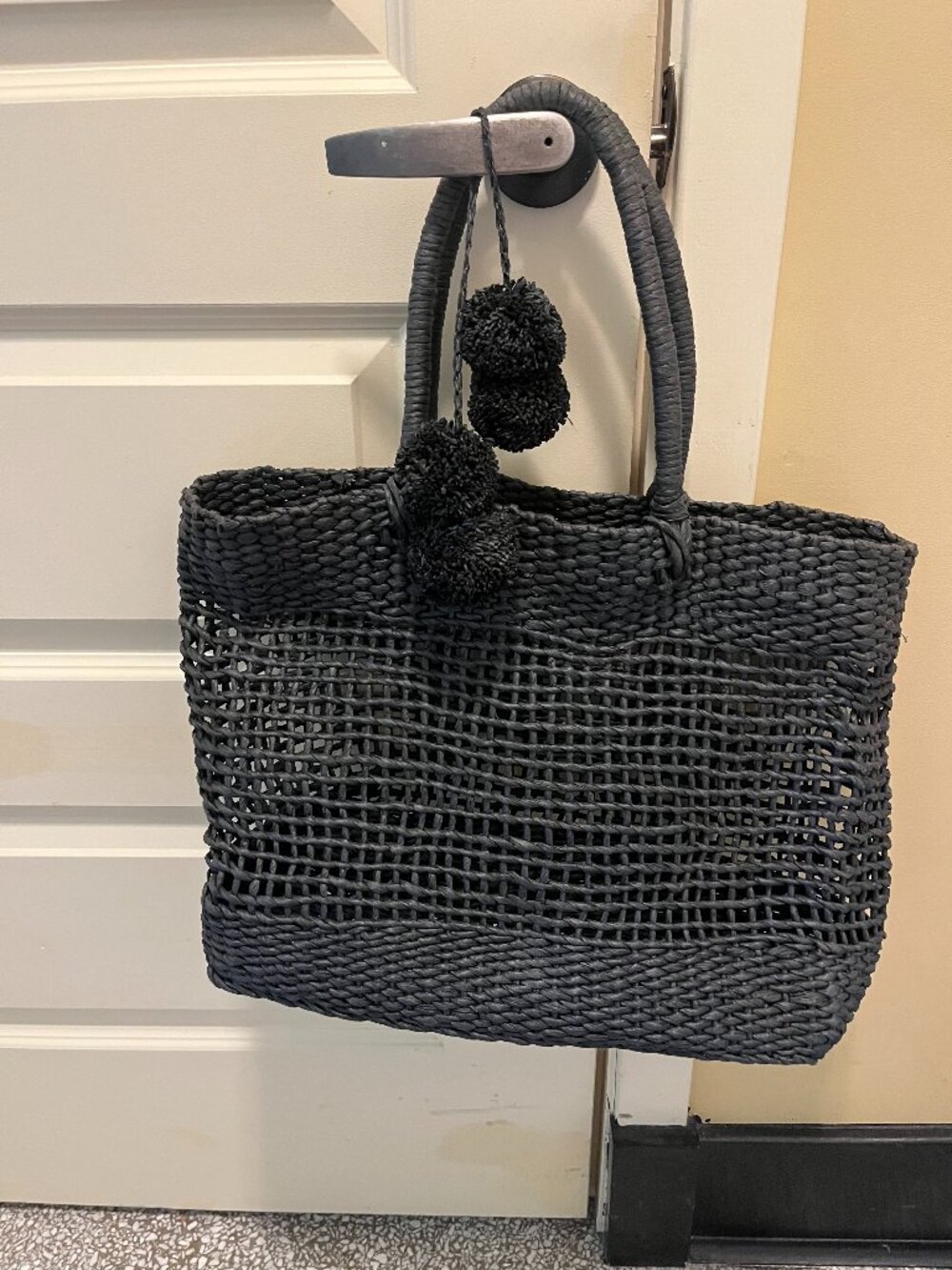 BTB Los Angeles Black Nancy Raffia Tote